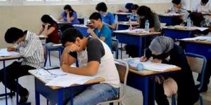 ضبط 5 هواتف محمولة داخل لجنة ثانوية عامة بشبرا الخيمة أثناء امتحان الكيمياء - المدينة برس