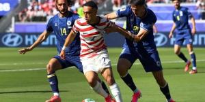 أمريكا بـ 10 لاعبين تتخطي البوسنة والهرسك بثنائية وتتأهل لثمن نهائي كأس العالم (فيديو) - المدينة برس