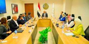 وزير التربية والتعليم يبحث مع أمين اتحاد الرياضة المدرسية استضافة البطولات الدولية - المدينة برس