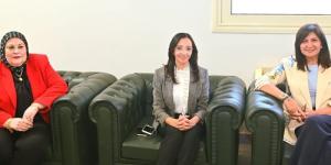 محافظ البحيرة تستقبل نائبتي وزيري الصحة والتضامن والسفيرة نبيلة مكرم - المدينة برس