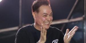 انتصارات منتخب مصر زادتها انتشارا، حكيم يحتفل بنجاح أغنيته "نص ملعب قلبي" - المدينة برس