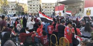 زحام على المقاهي والحدائق العامة بالإسماعيلية قبل انطلاق مباراة مصر والأرجنتين(فيديو ) - المدينة برس