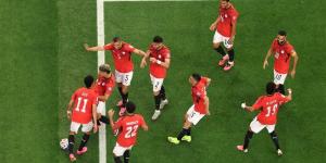 تكريم رئاسي، السيسي يستقبل منتخب مصر لكرة القدم بعد عودته من الولايات المتحدة - المدينة برس