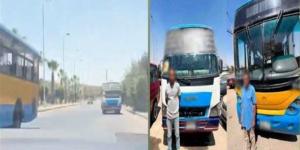 ضبط سائقي نقل عام للسير عكس الاتجاه وتعريض حياة المارة للخطر بالقاهرة (فيديو) - المدينة برس