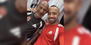 بصورة مع "عم حارث"، أفشة يثبت حضوره في مران الأهلي - المدينة برس