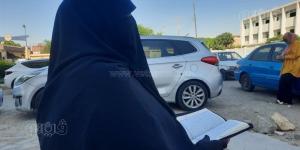 أولياء الأمور بالإسماعيلية يحاولون السيطرة على قلقهم بتلاوة القرآن (صور) - المدينة برس