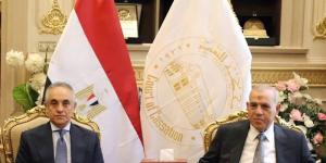 وزير العدل يشهد توقيع بروتوكول للربط الإلكتروني بين النيابة العامة ومحاكم الجنايات - المدينة برس