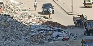 القمامة ومخلفات البناء تغلق طريق كعبيش بجوار الدائري بحي الهرم (صور) - المدينة برس