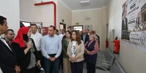 رئيس الوزراء يتفقد المجمع الزراعي البيطري بقرية سندبسط بالغربية - المدينة برس