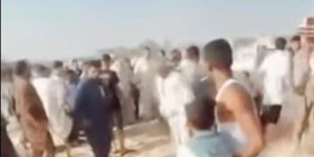 فيديو صادم داخل المقابر.. تحرك أمني لضبط المتورطين فى مشاجرة خلال تشييع جنازة في بني سويف - المدينة برس