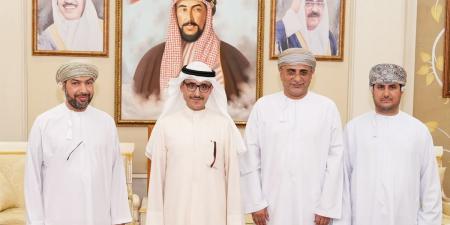أحمد الناصر يكرّم السفير العماني بمناسبة انتهاء مهام عمله - بوابة المدينة برس