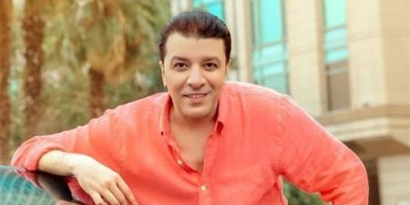 مصطفى كامل يكشف سر لافتة "ممنوع دخول التليفون" داخل نقابة المهن الموسيقية - المدينة برس