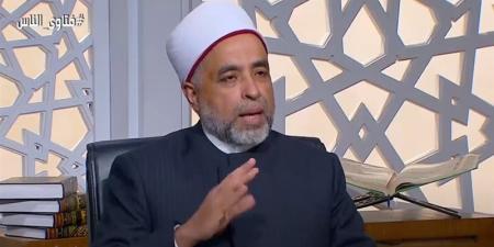 هل تصح صلاة المريض على الكرسي؟، أمين الفتوى يوضح الطريقة الصحيحة (فيديو) - المدينة برس