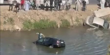 خاطر بحياته وما وقفش يصور، شاب ينقذ أسرة كاملة من الموت غرقا داخل ترعة بالغربية (فيديو) - المدينة برس