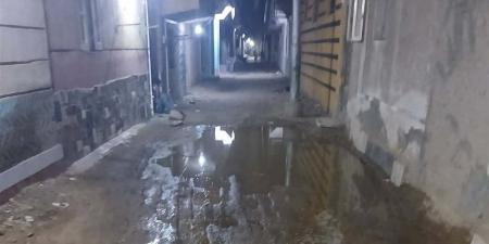 رائحة خانقة.. شوارع غارقة.. وشكاوى لا تنتهي.. مأساة أهالي برك الخيام من الصرف الصحي - المدينة برس