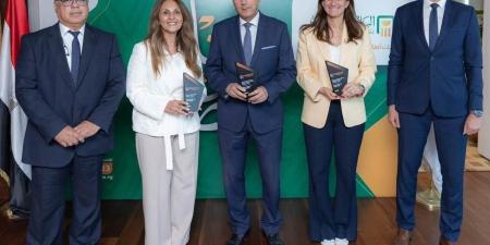 البنك الأهلي المصري يحصد ثلاث جوائز ضمن Digital CX Awards 2026 تقديرًا لريادته في توظيف الذكاء الاصطناعي وتعزيز تجربة العملاء  - بوابة المدينة برس