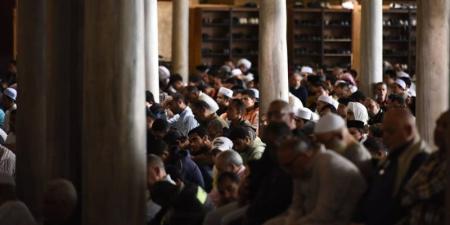 هل يجوز إمامة غير الخطيب في صلاة الجمعة؟ الإفتاء تكشف الحكم - المدينة برس