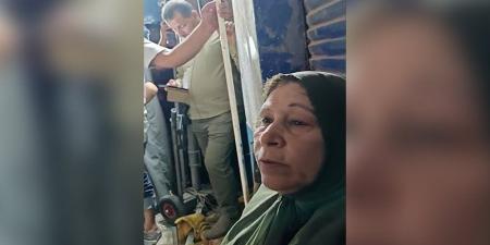 "عفش حفيدتي كان في الشقة"، شهادة مؤلمة لإحدى الناجيات من عقار زفتى المنهار (فيديو) - المدينة برس