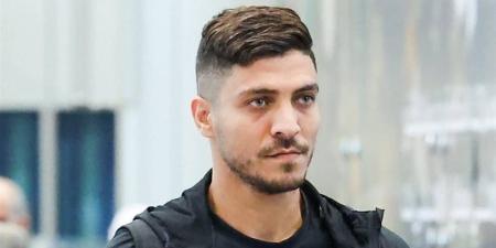 موقف محمد شريف من معسكر الأهلي في إسبانيا - المدينة برس