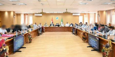 محافظ الشرقية يعلن توفير 10 فرص عمل بالقطاع الخاص وتقديم إعانات عاجلة - المدينة برس