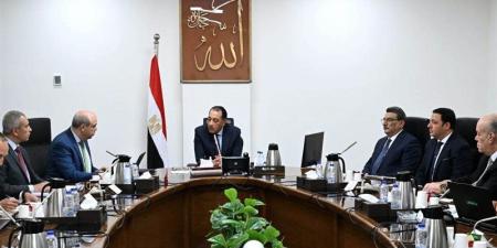 يستوعب 40 مليون راكب سنويا، مدبولي يستعرض موقف تنفيذ مشروع مبنى الركاب 4 بمطار القاهرة - المدينة برس