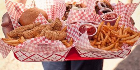 أطعمة تفسد نضارة البشرة في الصيف دون أن تنتبهي - المدينة برس