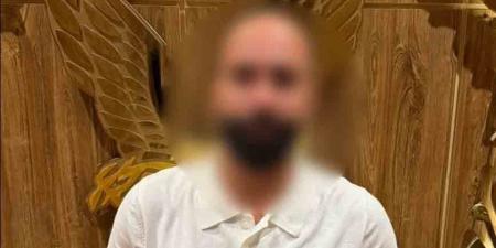 رفضت الارتباط به، فيديو يقود الأمن لضبط موظف اعتدى على سيدة وأتلف سيارتها بالقاهرة - المدينة برس