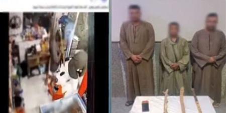 ضبط 3 أشخاص لاتهامهم بالتعدى على صاحب محل والاستيلاء على ماكينة دفع إلكتروني بأسيوط - المدينة برس