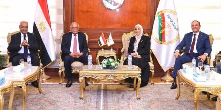 رئيسة النيابة الإدارية تستقبل رئيس مجلس النواب الأسبق - المدينة برس