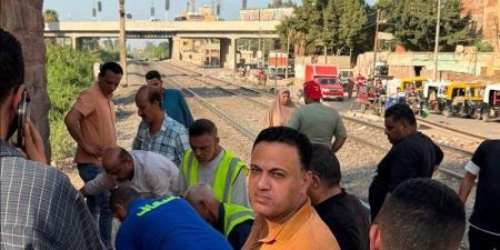 مصرع فتاة أسفل عجلات قطار بمزلقان الجميل في طنطا (صور) - المدينة برس
