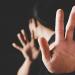 استغل تواجدها بمفردها، حبس سائق توكتوك تحرش بفتاة امام منزلها في المنيا - المدينة برس