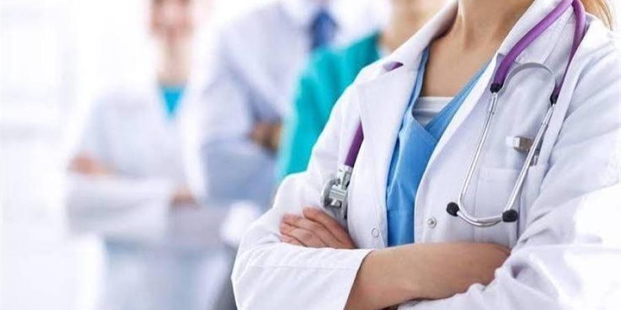 خفض أعداد القبول بكليات الطب ليس حلا، تحرك برلماني بشأن أزمة نقص الأطباء - المدينة برس