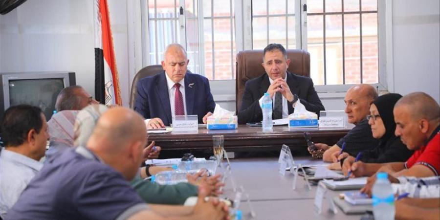 محافظ دمياط يبحث شكاوى ومطالب أهالي ميت أبو غالب - المدينة برس