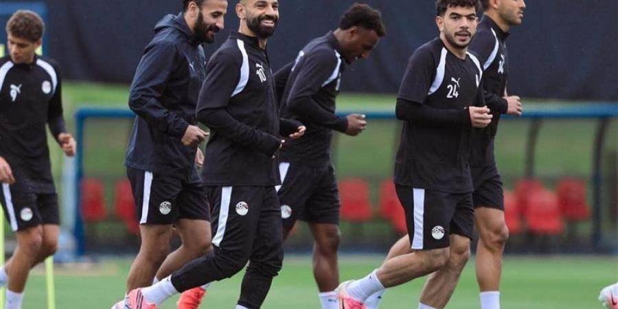 بمشاركة صلاح وحمدي، منتخب مصر يخوض مرانه الأخير بسبوكين استعدادا لأستراليا (صور) - المدينة برس