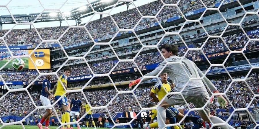 فرنسا تفوز على السويد بثلاثية صريحة وتبلغ ثمن نهائي كأس العالم - بوابة المدينة برس