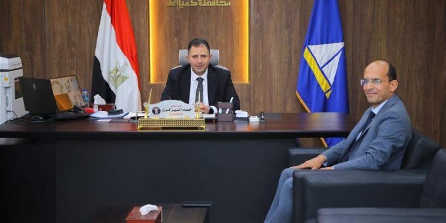 محافظ دمياط يبحث مع مدير الشباب والرياضة الجديد خطة العمل خلال المرحلة المقبلة - المدينة برس