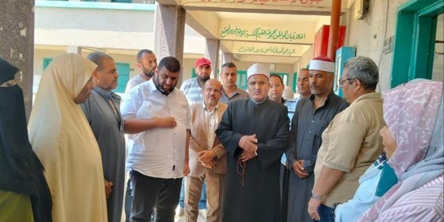 رئيس المنطقة الأزهرية بالإسماعيلية يتابع امتحان اللغة الفرنسية ويشدد على التصدي للغش - المدينة برس