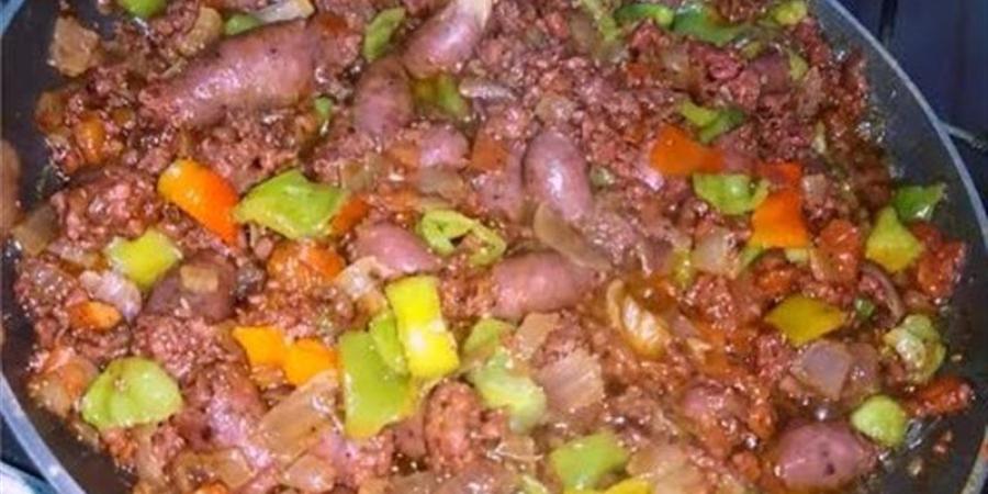 طريقة عمل السجق الإسكندراني بأسرار وتفاصيل المطاعم - المدينة برس