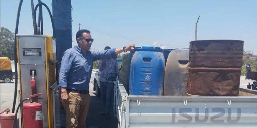 ضبط محطة وقود بالتل الكبير بالإسماعيلية لتصرفها في 1200 لتر سولار - المدينة برس