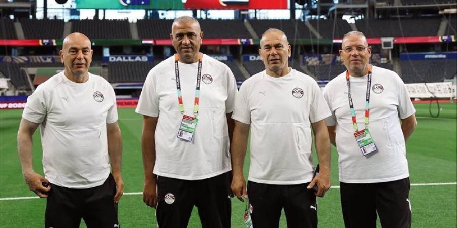 شاهد، انبهار الجهاز الفني لمنتخب مصر بملعب مباراة منتخب مصر وأستراليا (صور) - المدينة برس