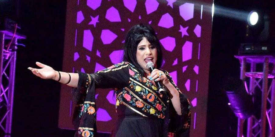 عتابو تقف على ركح الحمامات بتونس - بوابة المدينة برس