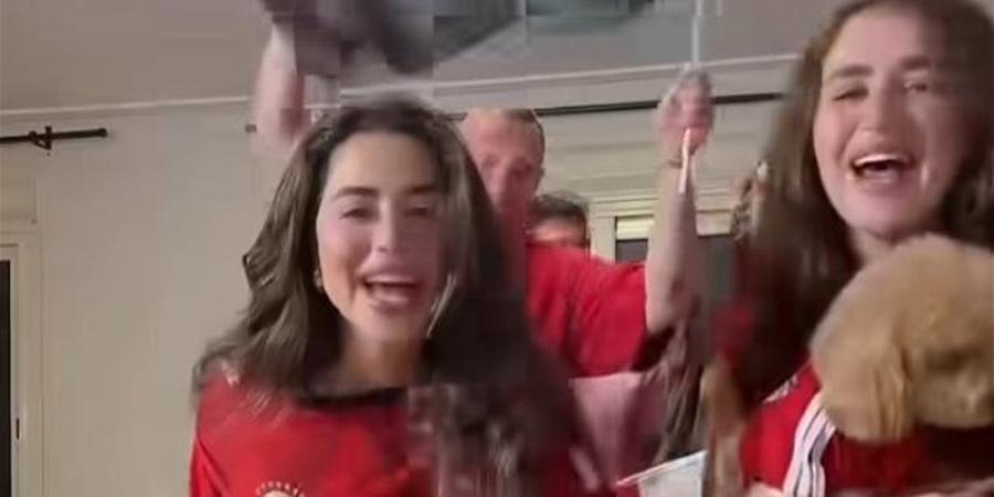 على أنغام عصام صاصا والعسيلي، يارا السكري تحتفل بفوز منتخب مصر على أستراليا - المدينة برس