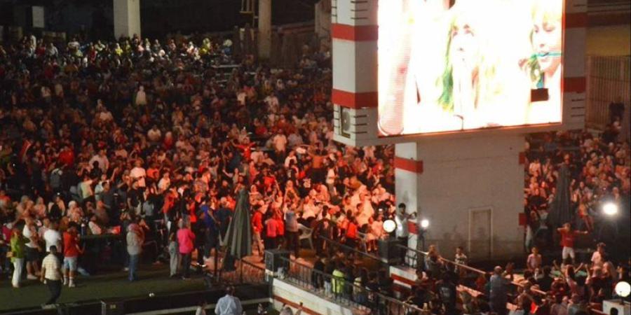 الآلاف من أعضاء الزمالك يحتفلون بالتأهل التاريخي لمنتخب مصر إلى دور الـ16 بكأس العالم (صور) - المدينة برس