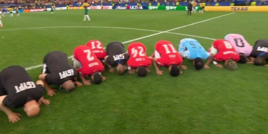 واحد اثنين ميسي راح فين، احتفال الجماهير في مركز شباب الجزيرة بتأهل المنتخب (فيديو) - المدينة برس