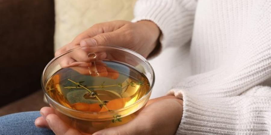 قبل اللجوء للأدوية، مشروبات طبيعية تقلل حموضة المعدة وتمنحك راحة سريعة - المدينة برس