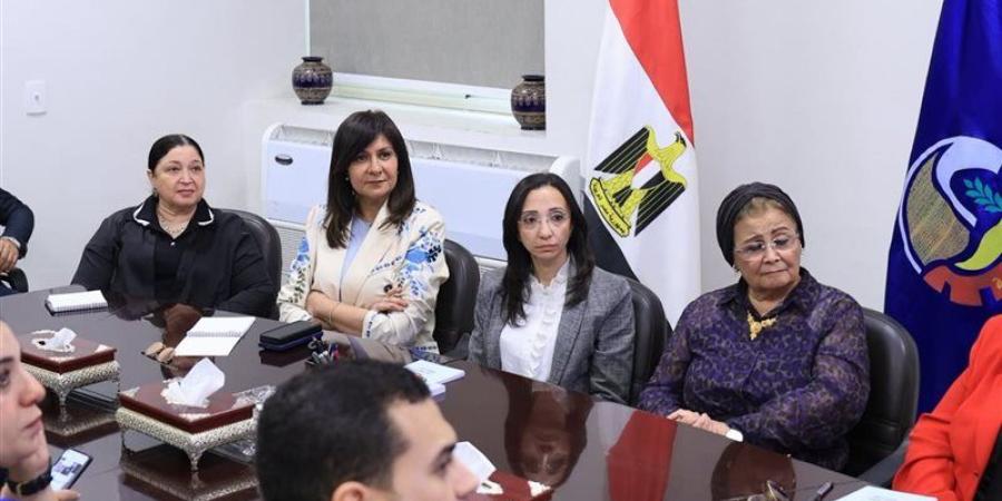 التضامن تسرّع خطط تمكين الأسر بالبحيرة، وتوسع مرتقب في مراكز التنمية والخدمات - المدينة برس