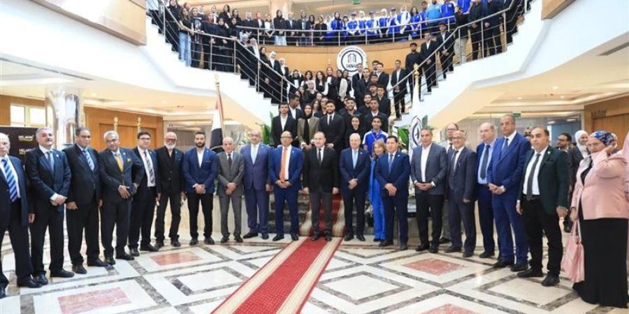 وزير التعليم العالي يتفقد جامعة حلوان الأهلية - المدينة برس