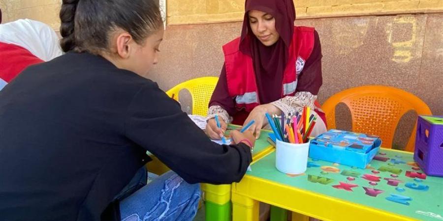 الهلال الأحمر المصري يواصل إسناد الجرحى الفلسطينيين عبر معبر رفح - المدينة برس
