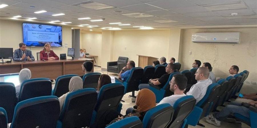 جامعة عين شمس تنظم برنامج Hands-on بوحدة الأشعة التداخلية - المدينة برس