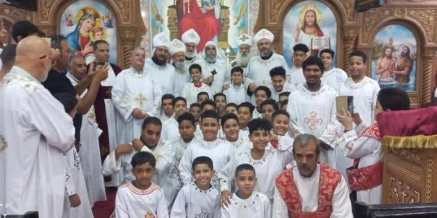 الأنبا بيشوي يرسم شمامسة جدد للخدمة في إيبارشية أسوان - المدينة برس